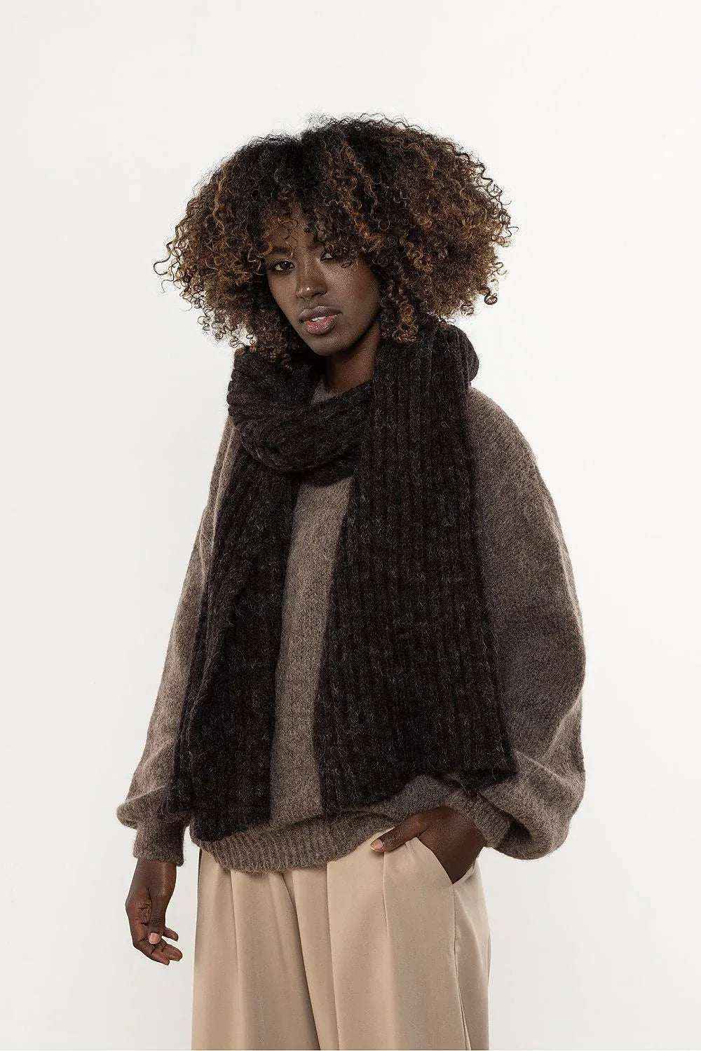 Schal Model 220841 awama