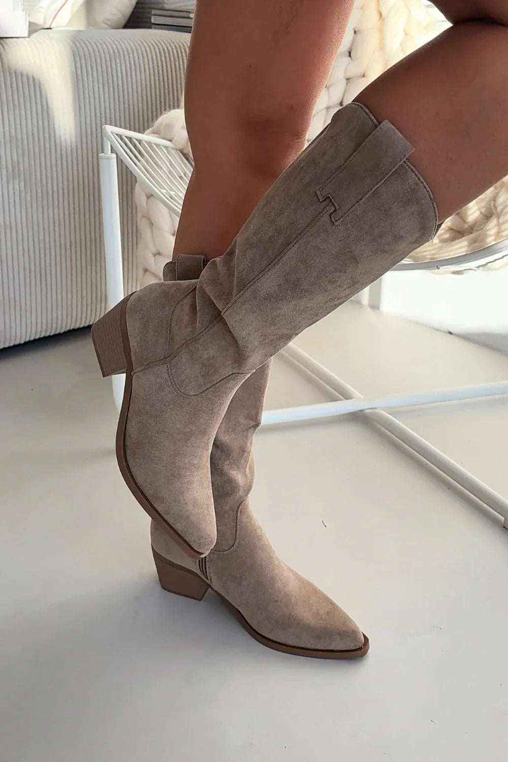 Stiefel mit Absätzen Model 222528 Step in style