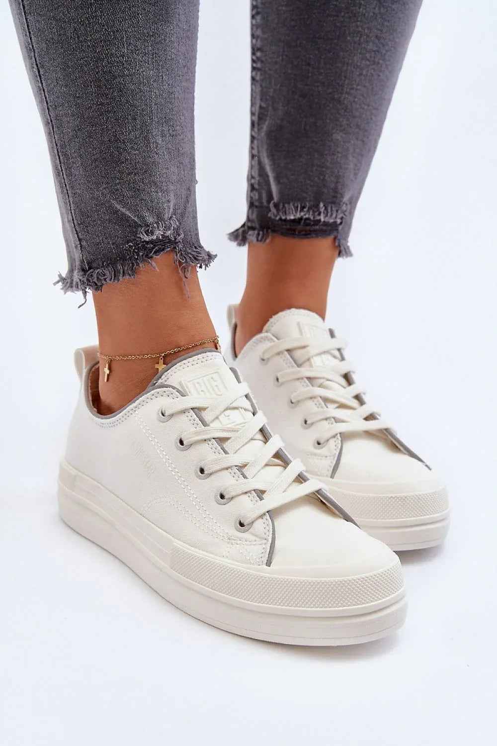 Sneakers Model 193529 Step in style