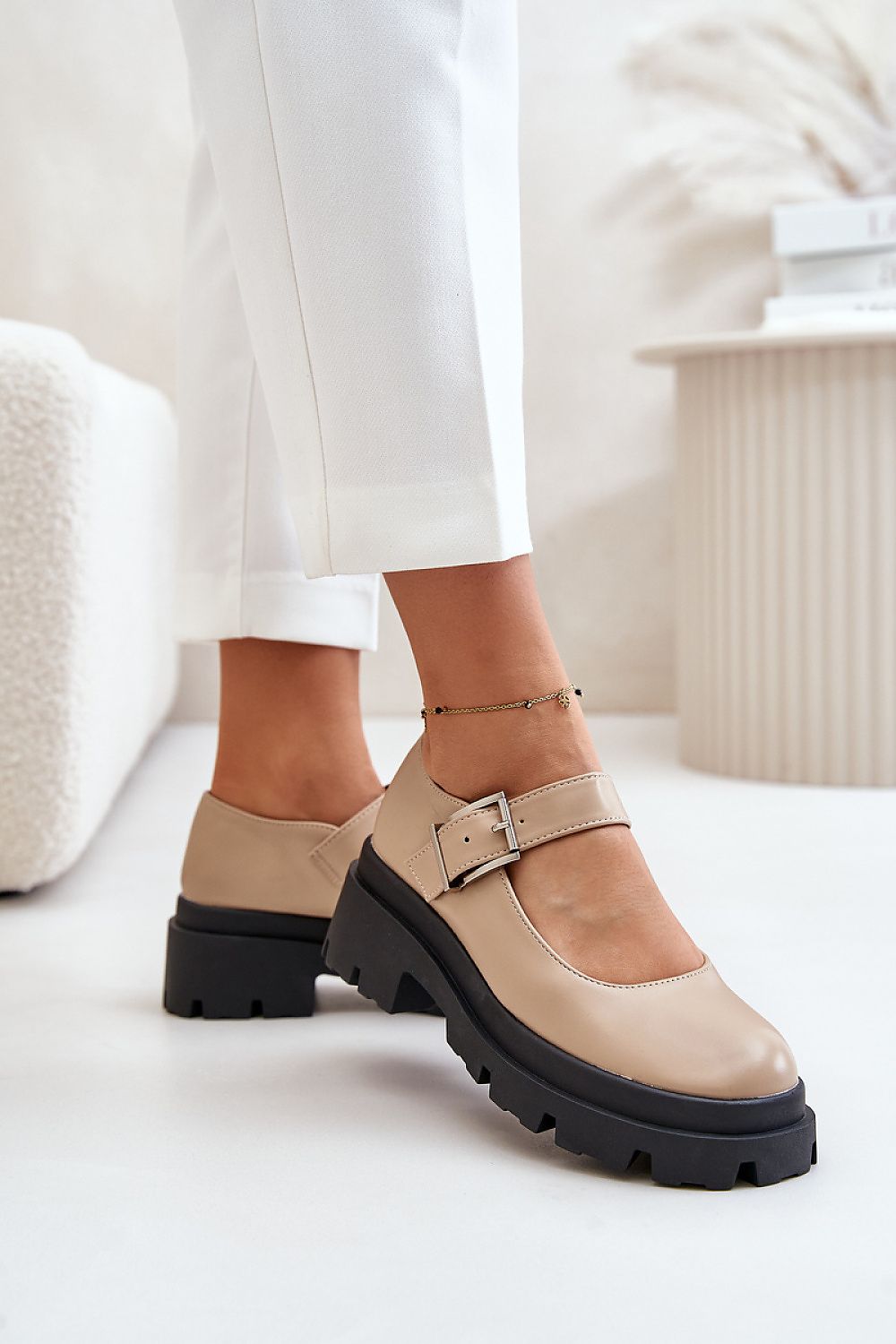  Half shoes model 201028 Step in style 