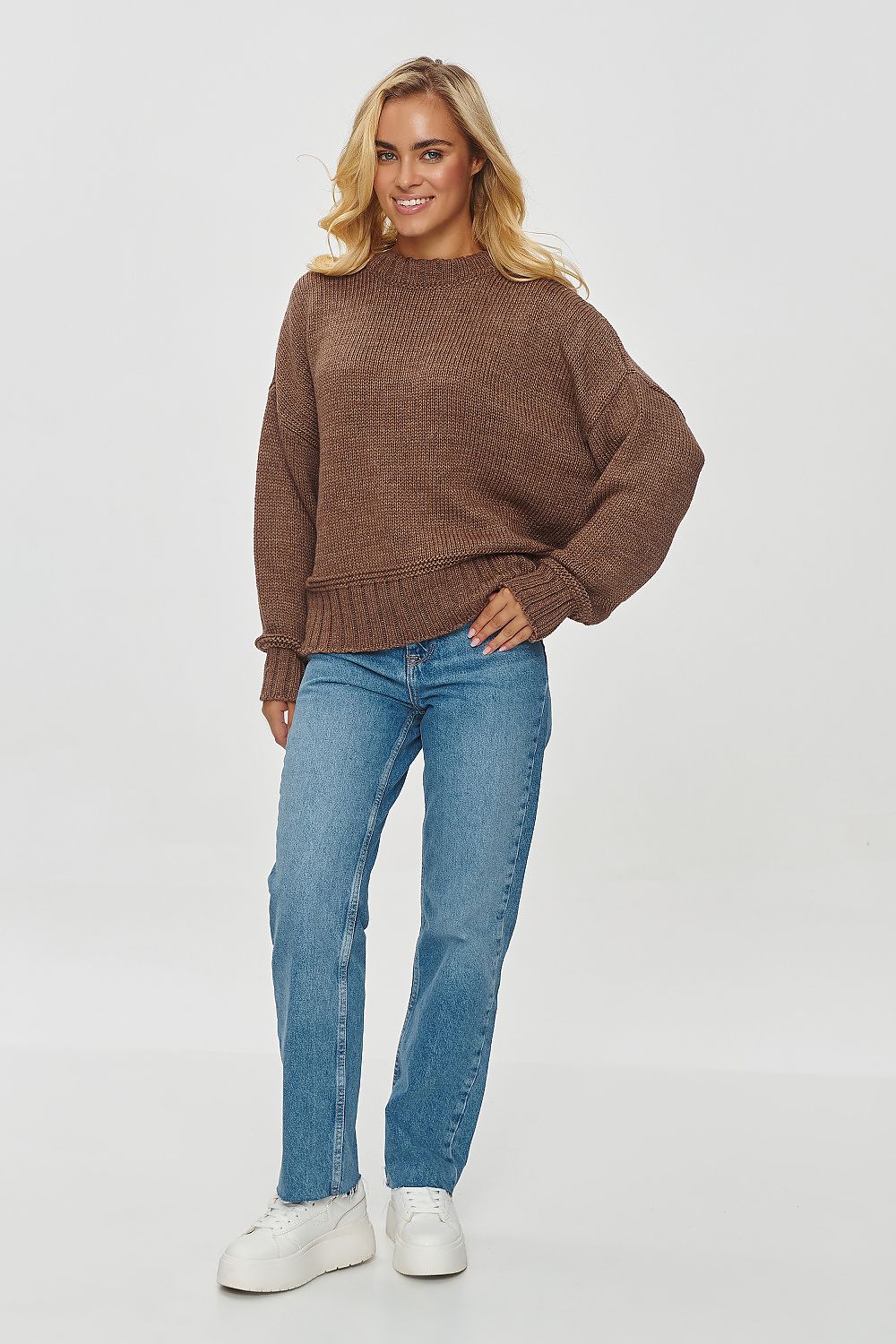  Pullover model 201812 Makadamia 